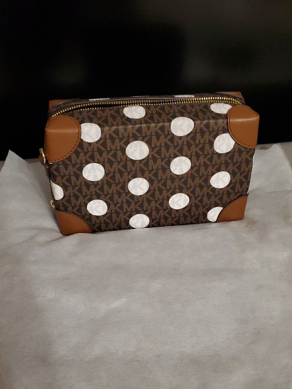 Michael Kors Brown Logo Crossbody with White Polka Dots - Picture 2 of 9